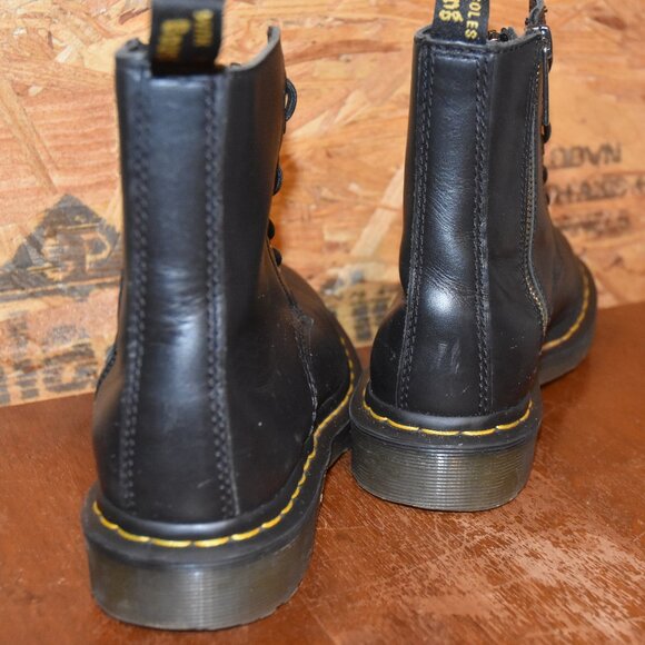 Dr Martens, 1460 zip mono - black zip boots. shoe women, sz 6 - Picture 5 of 6